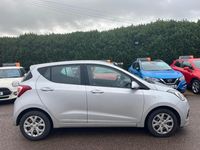 Used Hyundai i10 Premium 2014 Silver Hatchback