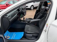 Used Skoda Superb SE L Executive 150 HP (110 kW) 2017 White Estate