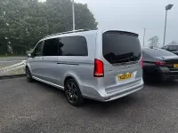 Usado Mercedes V220 AMG line 163 HP (119 kW) 2023 Prateado Monovolume