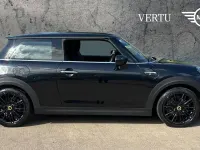 Używany Mini Cooper Level 2 135 kW (184 KM) 2023 Hatchback