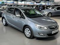 Second-hand Vauxhall Astra 2010 Argintiu Hatchback