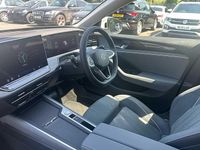 Used VW Passat Life 204 HP (150 kW) 2025 White Estate