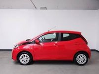 Used Toyota Aygo X-play 72 HP (52 kW) 2018 Red Hatchback