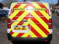 Used Vauxhall Vivaro 145 HP (106 kW) 2024 White MPV