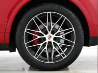 Used Porsche Cayenne 468 HP (344 kW) 2024 Red SUV
