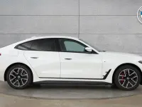 Usado BMW i4 M Sport 246 kW (335 CV) 2025 Blanco Berlina
