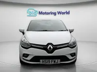 Used Renault Clio Iconic 90 HP (66 kW) 2019 White Hatchback