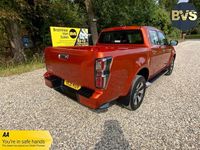 Used Isuzu Pick up 164 HP (120 kW) 2021 Orange Pickup