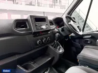 Used Renault Master 135 HP (99 kW) 2023 White MPV