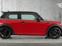 Usado Mini Cooper Hatch 134 CV (98 kW) 2024 Rojo Utilitario