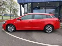 Used Renault Mégane GrandTour Dynamique 110 HP (80 kW) 2017 Red Estate