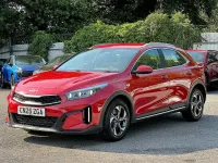 Used Kia XCeed 138 HP (101 kW) 2025 Red SUV