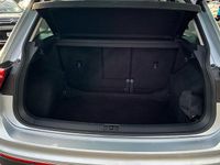 Używany VW Tiguan Elegance 150 KM (110 kW) 2023 Srebrny SUV