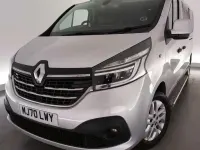 Begagnad Renault Trafic 2020 Silver Minibuss