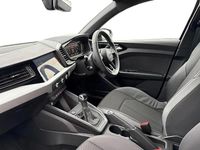 Begagnad Audi A1 S-Line 94 HK (69 kW) 2024 Svart SUV