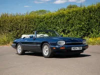 Used Jaguar XJS 300 HP (220 kW) 2021 Blue