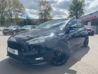 Used Ford Focus ST 250 HP (183 kW) 2017 Black Hatchback