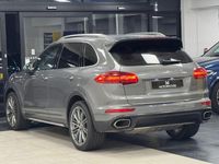 Used Porsche Cayenne 262 HP (192 kW) 2015 Grey SUV
