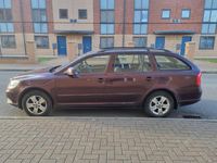 Used Skoda Octavia SE 122 HP (89 kW) 2010 Maroon Estate