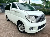 Used Nissan Elgrand 2006 Pearl white MPV