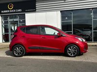 Used Hyundai i10 Premium 66 HP (48 kW) 2017 Red Hatchback