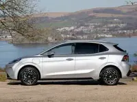New MG MG4 EV 117 kW (160 HP) 2026 Silver Hatchback