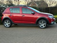 Used Dacia Sandero Lauréate 90 HP (66 kW) 2018 Red Hatchback