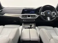 Usado BMW X5 M Sport 298 HP (219 kW) 2023 Cinzento SUV