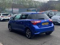 Used Toyota Yaris Hybrid 99 HP (72 kW) 2020 Blue