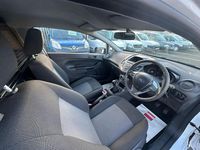 Used Ford Fiesta 2016 White Van