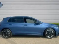 Used VW Golf VIII R-line 150 HP (110 kW) 2025 Blue Hatchback