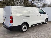 Used Vauxhall Vivaro 150 HP (110 kW) 2024 White MPV