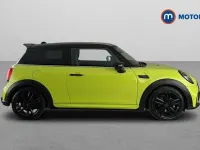 Used Mini Cooper Hatch 136 HP (100 kW) 2022 Yellow Hatchback