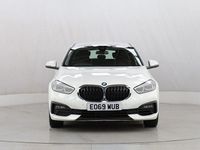 Used BMW 118 Comfort Edition 140 HP (102 kW) 2020 White Hatchback