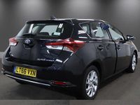 Used Toyota Auris Hybrid Business Edition 136 HP (100 kW) 2016 Black Hatchback