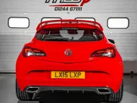 Used Vauxhall Astra GTC 280 HP (205 kW) 2015 Red Hatchback