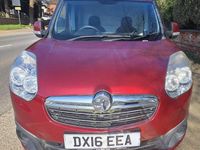 Used Vauxhall Combo Sportive 105 HP (77 kW) 2016 Red MPV