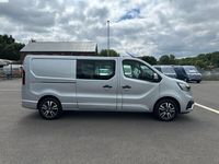 Usado Renault Trafic 168 HP (123 kW) 2024 Cinzento Monovolume