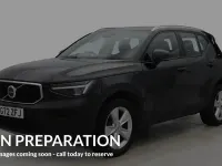 Begagnad Volvo XC40 Core 163 HK (119 kW) 2022 Svart SUV