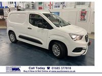 Used Vauxhall Combo Sportive 100 HP (73 kW) 2019 White MPV