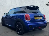Usado Mini Cooper Hatch 134 HP (98 kW) 2020 Azul Citadino
