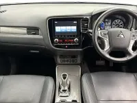 Used Mitsubishi Outlander P-HEV 224 HP (164 kW) 2021 White SUV