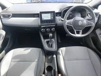 Used Renault Clio V Evolution 143 HP (105 kW) 2024 Blue Hatchback