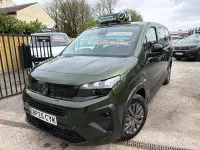 Nouă Peugeot e-Rifter Allure 100 kW (136 CP) 2025 Verde Monovolum
