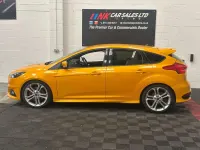 Used Ford Focus ST 185 HP (136 kW) 2017 Yellow Hatchback
