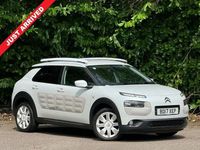 Used Citroën C4 Cactus 100 HP (73 kW) 2017 White Hatchback