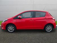 Used Toyota Yaris Hybrid 2018 Red Hatchback