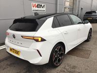 Second-hand Vauxhall Astra GS Line 128 CP (94 kW) 2023 Alb Hatchback