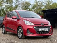 Used Hyundai i10 Premium SE 87 HP (63 kW) 2017 Red Hatchback