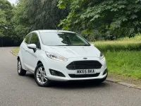 Used Ford Fiesta Zetec 100 HP (73 kW) 2015 White Hatchback
